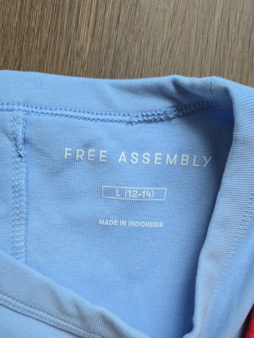 Free Assembly 3-Pack Womens Tee Bundle - Picture 4 of 9